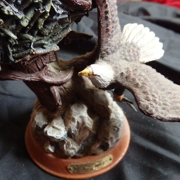 The Bradford Exchange “Winged Guardians” Bald Eagle Sculpture - Picture 3 of 9